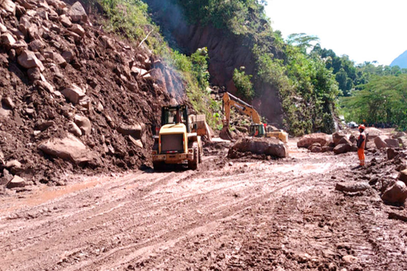 Ucayali: MTC atendió más de 15 emergencias viales originadas por intensas lluvias en la zona